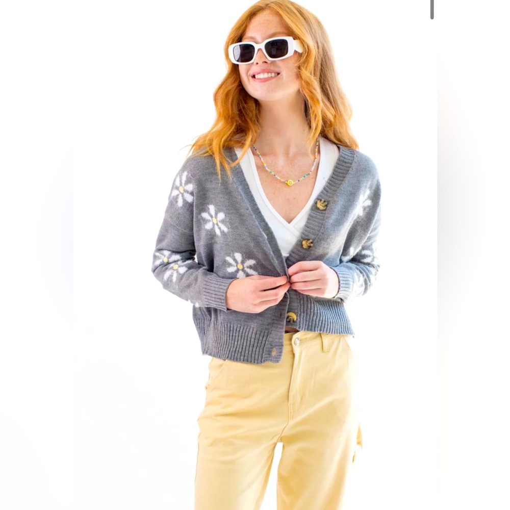 No Comment Gray Daisy Oversized Cardigan Sweater Size S/M